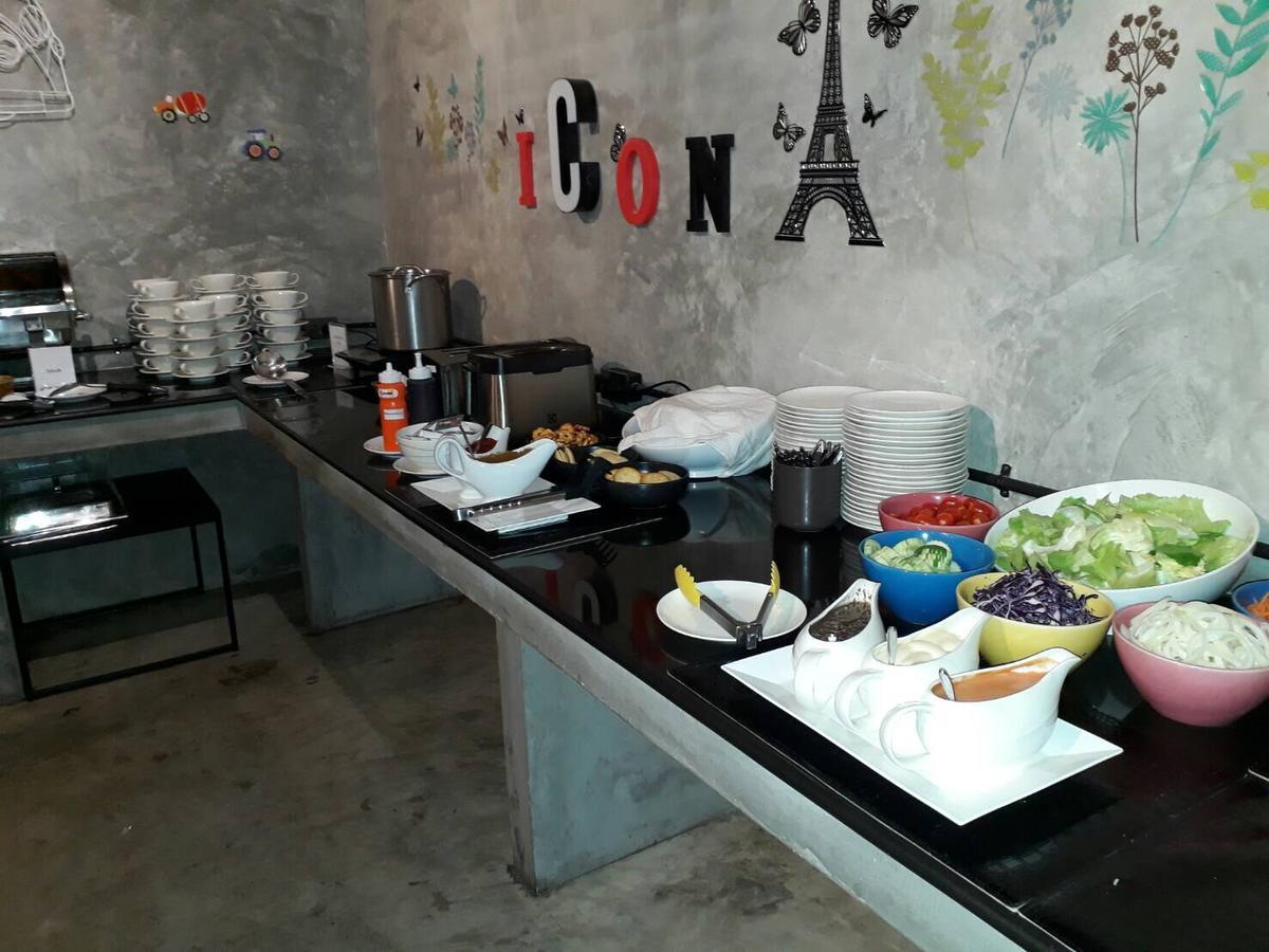 The Icon Service Apartment Si Maha Phot Exterior foto