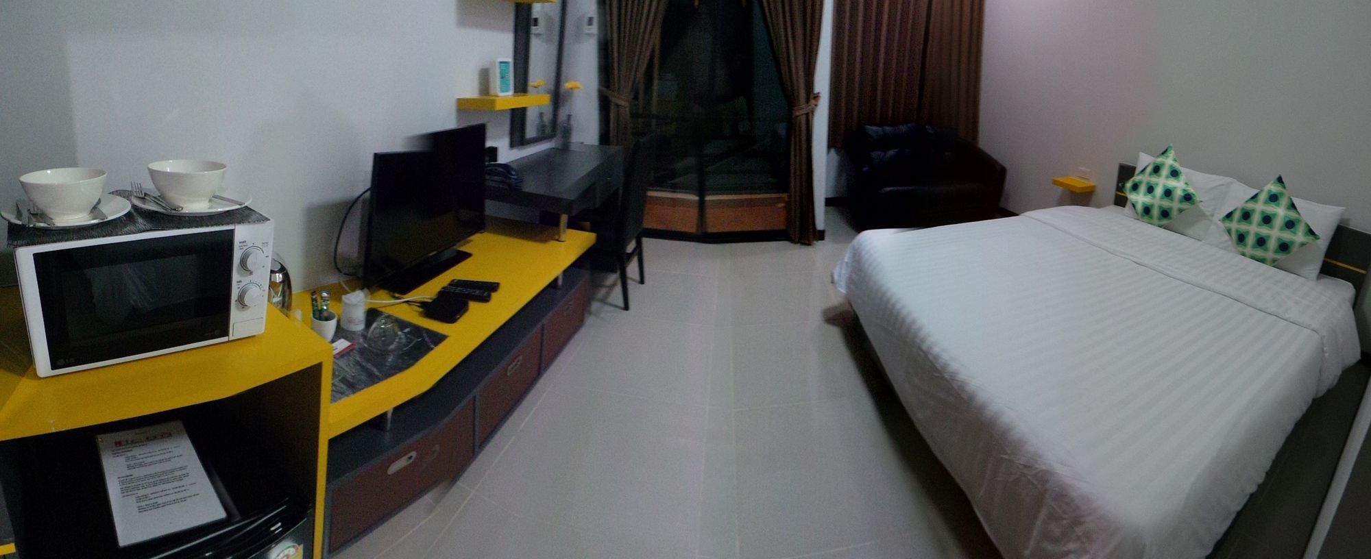 The Icon Service Apartment Si Maha Phot Exterior foto